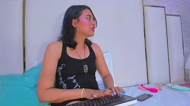 thalia888  online show from October 13, 7:15 pm