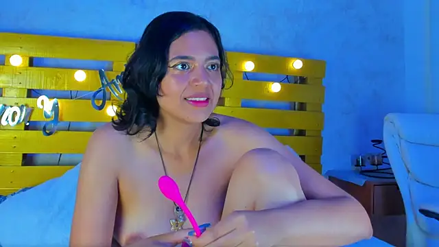 thalia888  online show from September 30, 7:09 pm