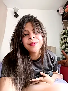 Snapshot of MiaCollinssx chatting on December 2, 2:41 pm MiaCollinssx online show from December 2, 2:41 pm