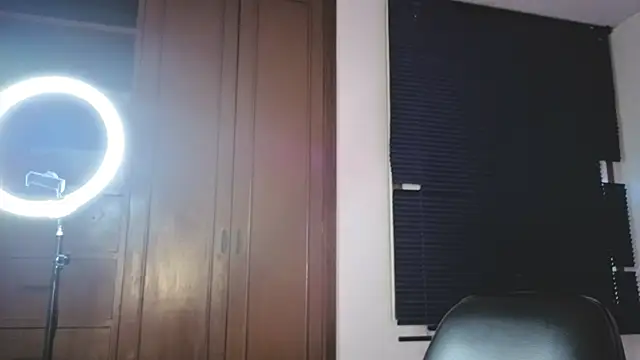 MiaCollinssx online show from March 15, 1:29 pm