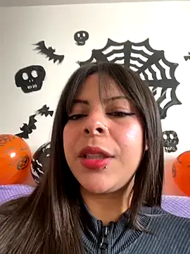 Snapshot of MiaCollinssx chatting on October 29, 7:24 pm MiaCollinssx online show from October 29, 7:24 pm