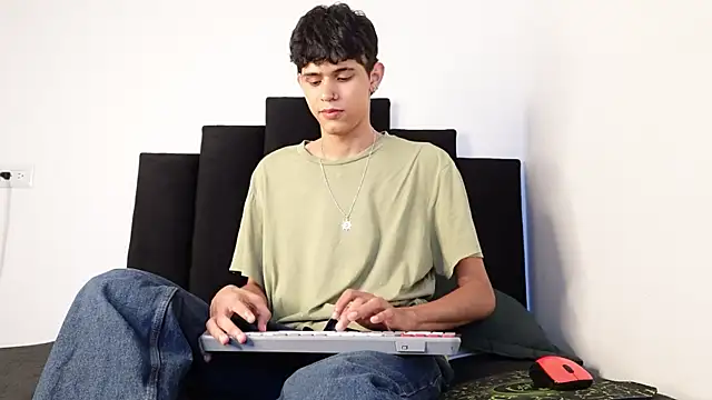 alexmark  online show from October 23, 1:21 pm