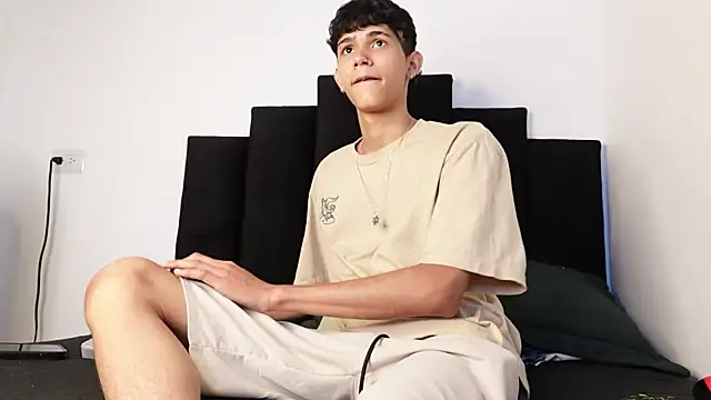 alexmark  online show from October 16, 5:43 pm