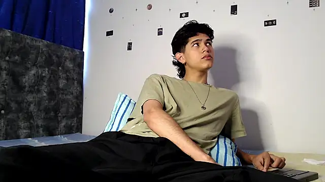 alexmark  online show from April 24, 5:04 pm