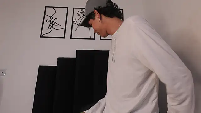 alexmark  online show from February 24, 1:23 pm