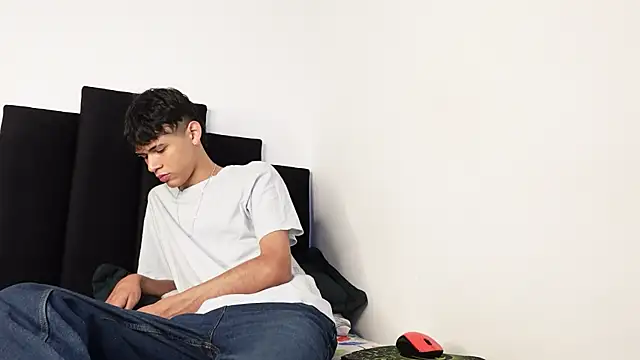 alexmark  online show from October 2, 1:58 pm