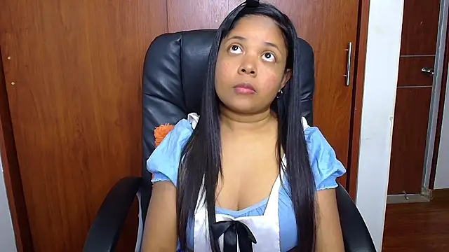 melikaronit2 online show from October 30, 5:10 pm