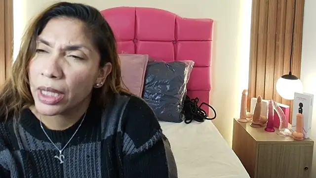 SexyRachel  online show from February 27, 7:14 pm