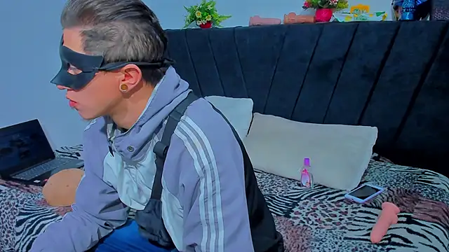 COUPLE25 33 online show from October 20, 8:26 am