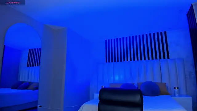 BonnyRose online show from March 31, 8:00 pm