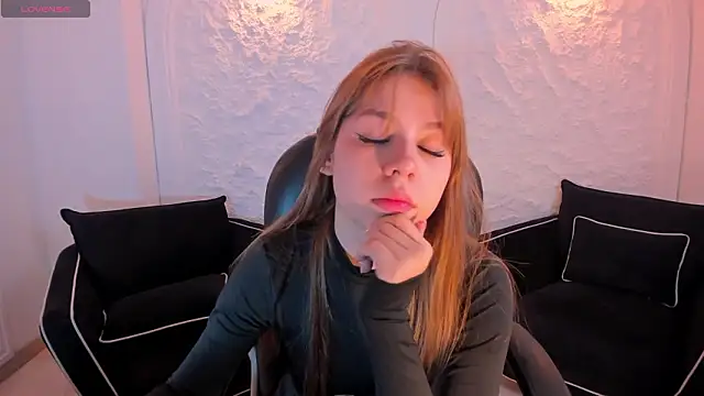 TiffannySins online show from February 13, 4:12 am