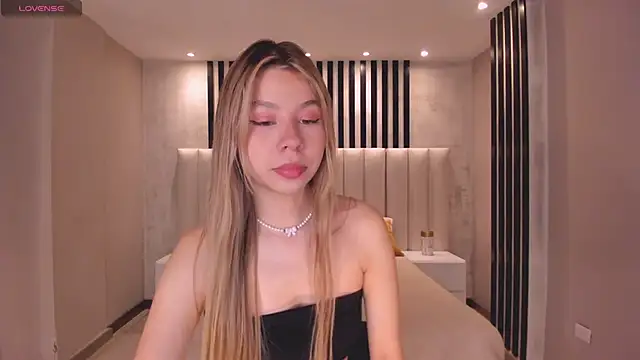TiffannySins online show from June 6, 6:02 pm