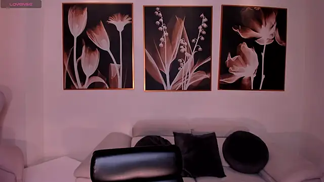 TiffannySins online show from March 3, 11:17 am