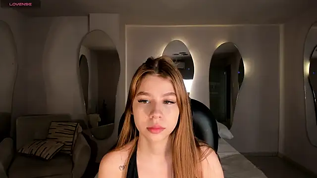 TiffannySins online show from April 19, 5:14 pm
