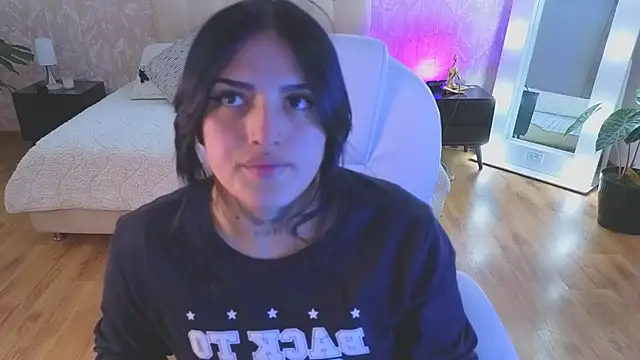 sari belle online show from October 3, 9:27 pm