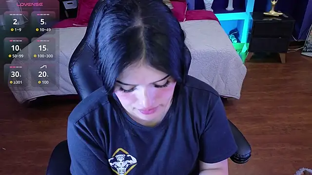 sari belle online show from November 18, 8:23 pm