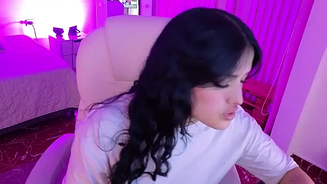 sari belle online show from January 6, 8:35 pm