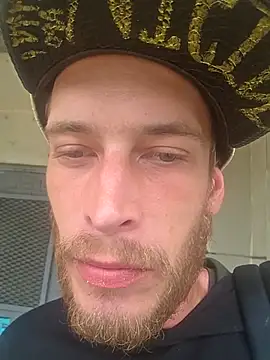 Snapshot of Leshok chatting on November 12, 9:51 pm Leshok online show from November 12, 9:51 pm