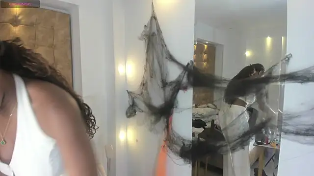 Snapshot of ThaliaOcean chatting on October 30, 1:31 pm ThaliaOcean online show from October 30, 1:31 pm