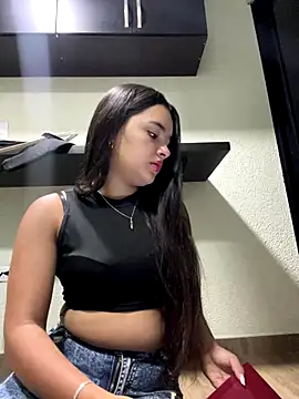 Luciaparker03 online show from September 24, 2:12 pm