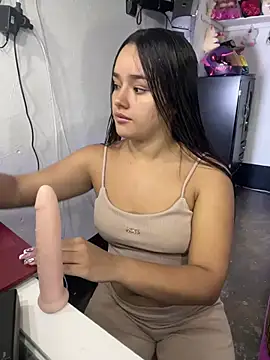 Luciaparker03 online show from February 8, 8:17 pm