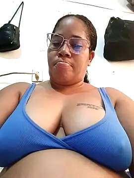 Big ass submissive online show from May 6, 12:42 pm