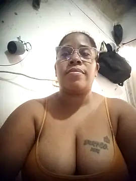 Big ass submissive online show from March 25, 8:30 pm