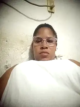 Big ass submissive online show from January 11, 1:12 am