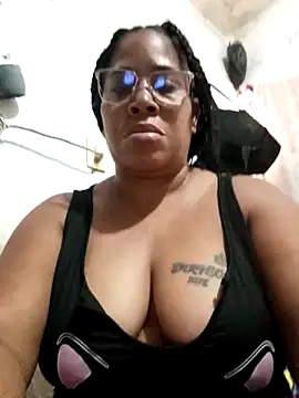 Big ass submissive online show from April 9, 1:39 pm