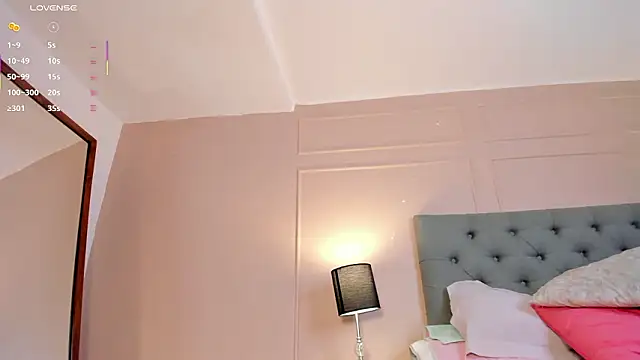  miss mia online show from March 19, 12:38 pm