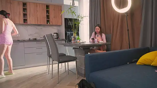 Anny Molly online show from November 7, 6:18 am