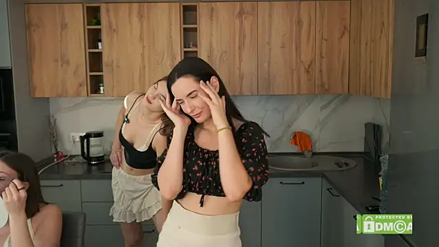 Anny Molly online show from October 6, 5:30 am