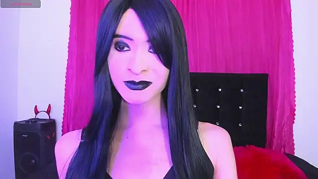 cutenaked 8 online show from June 17, 12:00 am