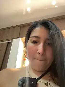 evelyn 1702 online show from March 17, 9:40 pm