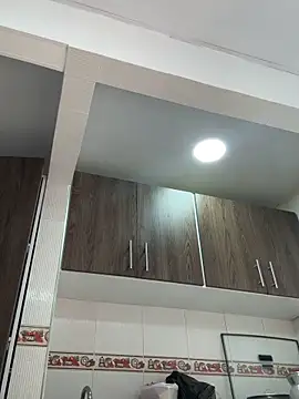 evelyn 1702 online show from December 5, 9:01 pm