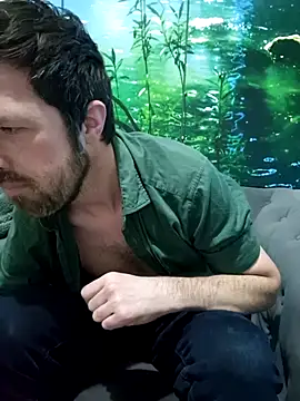 welcome-to-the-jungle online show from March 25, 9:35 pm