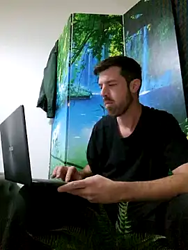 welcome-to-the-jungle online show from October 27, 7:26 pm