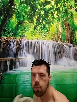 welcome-to-the-jungle online show from January 15, 6:33 pm