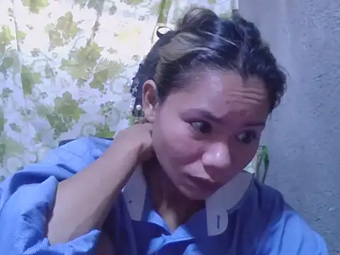 Snapshot of Sweeetgurll chatting on September 27, 1:01 am Sweeetgurll online show from September 27, 1:01 am