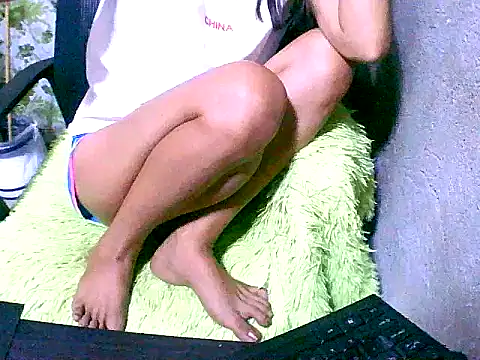 Snapshot of Sweeetgurll chatting on September 18, 1:19 am Sweeetgurll online show from September 18, 1:19 am