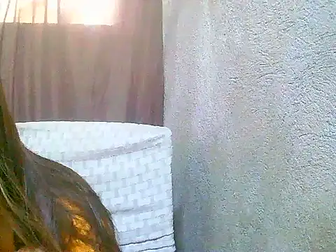 Sweeetgurll online show from May 27, 11:34 pm