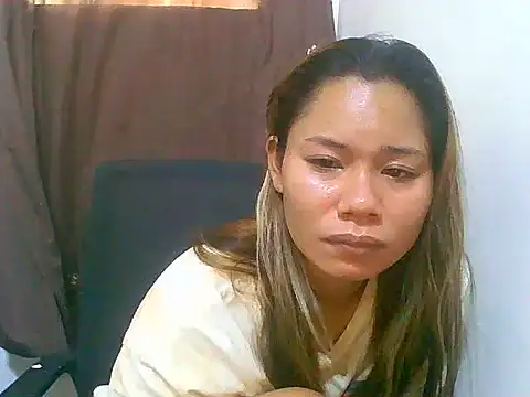Sweeetgurll online show from June 7, 11:10 pm