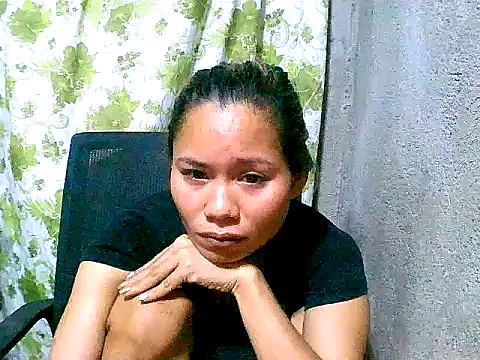 Snapshot of Sweeetgurll chatting on September 20, 12:43 pm Sweeetgurll online show from September 20, 12:43 pm