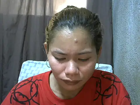 Sweeetgurll online show from February 28, 11:37 pm