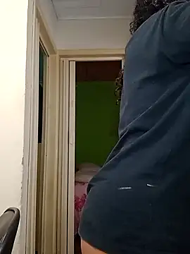 Snapshot of A_maddy chatting on October 17, 2:30 pm A maddy online show from October 17, 2:30 pm