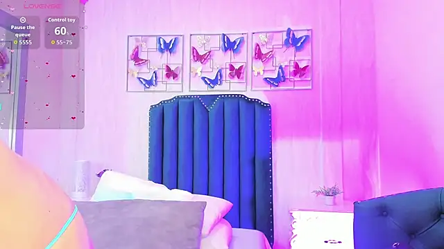 Snapshot of Alison_Carde05 chatting on June 10, 6:53 pm Alison Carde05 online show from June 10, 6:53 pm