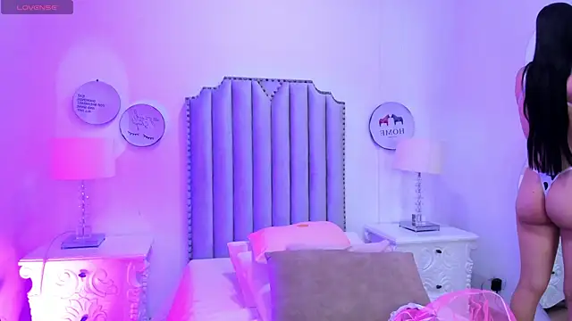 Alison Carde05 online show from March 31, 7:05 pm