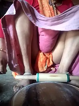 Snapshot of Monika_thakurr chatting on February 26, 3:17 am Monika thakurr online show from February 26, 3:17 am