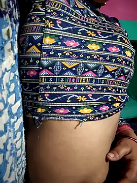 Snapshot of Monika_thakurr chatting on July 12, 11:27 pm Monika thakurr online show from July 12, 11:27 pm