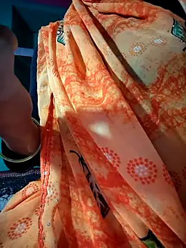 Snapshot of Monika_thakurr chatting on February 5, 5:03 am Monika thakurr online show from February 5, 5:03 am